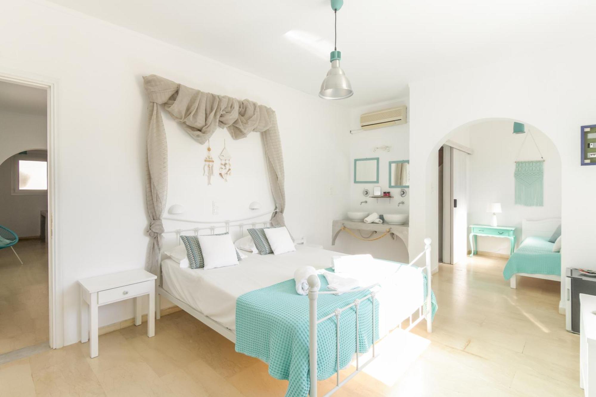 Onira Hotel Parikia  Ngoại thất bức ảnh