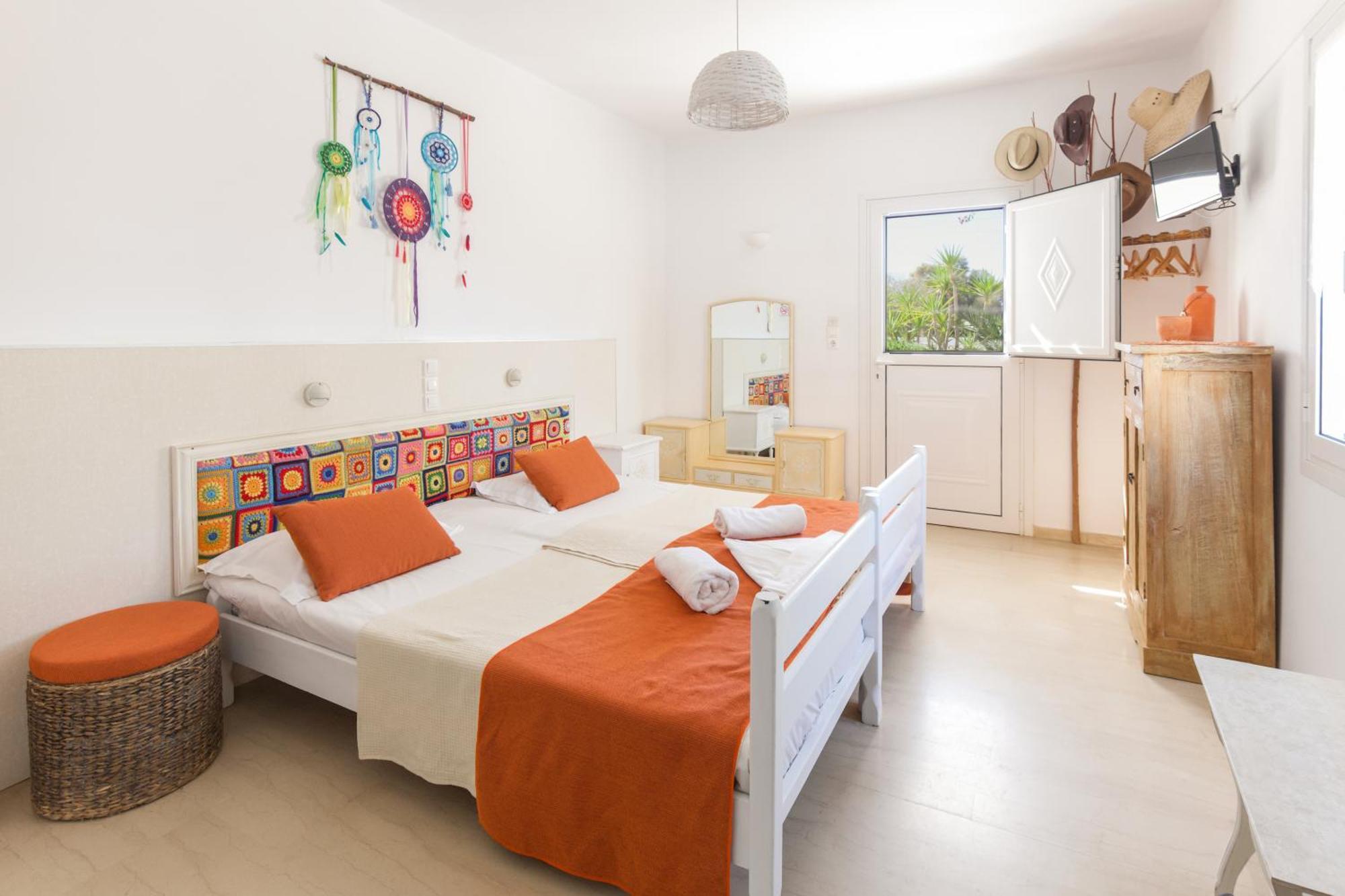 Onira Hotel Parikia  Ngoại thất bức ảnh